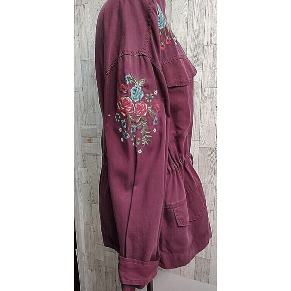 Fourteenth Place Women's wine color w/ embroidery lightweight jacket Size Large - Picture 3 of 12